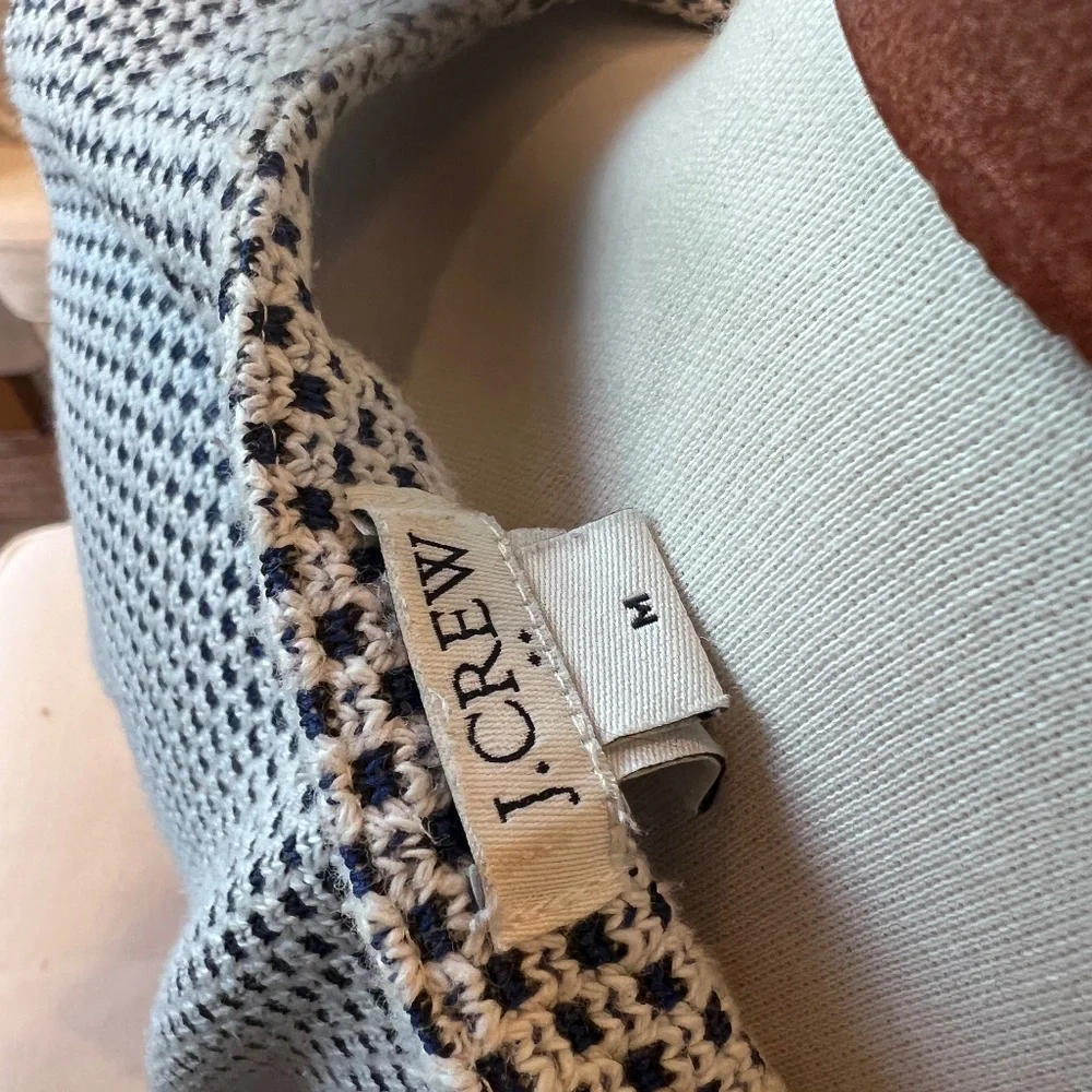 Refined Rib Shell Tank - Picture 2 of 3